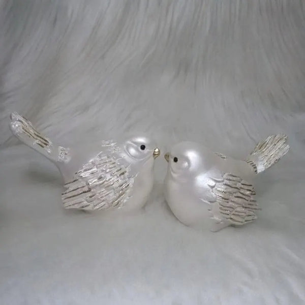 Casal Pombinhos Decorativo Gesso Pérola Dourado